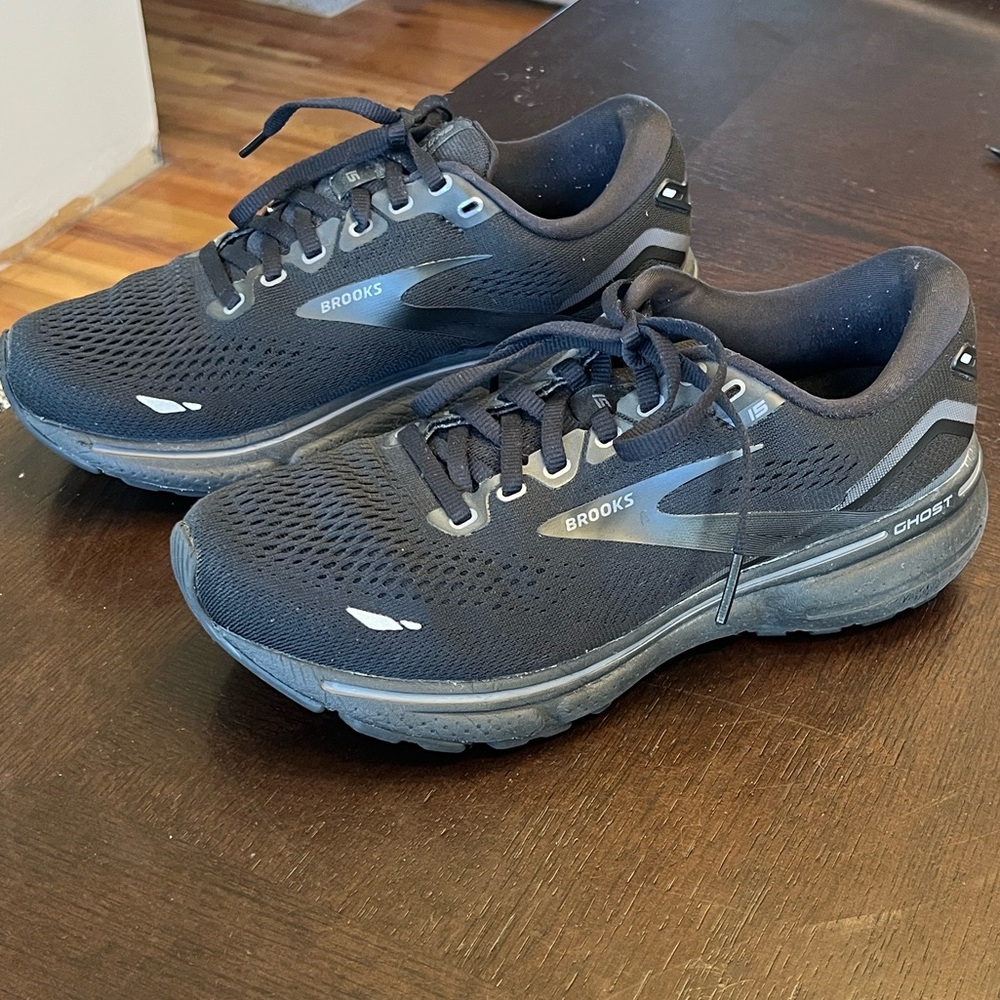 Brooks Black Athletic Shoes